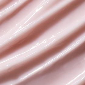 Tree Hut lotion texture swatch showing creamy shea-butter formula for fast absorption