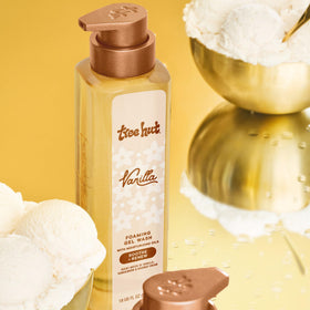 Tree Hut creamy foam lather on a pouf for soft moisturized skin