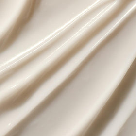 Tree Hut label and ingredient panel highlighting Shea Butter benefits