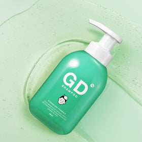 TS SHAMPOO top cap detail showing secure closure and travel-friendly benefit
