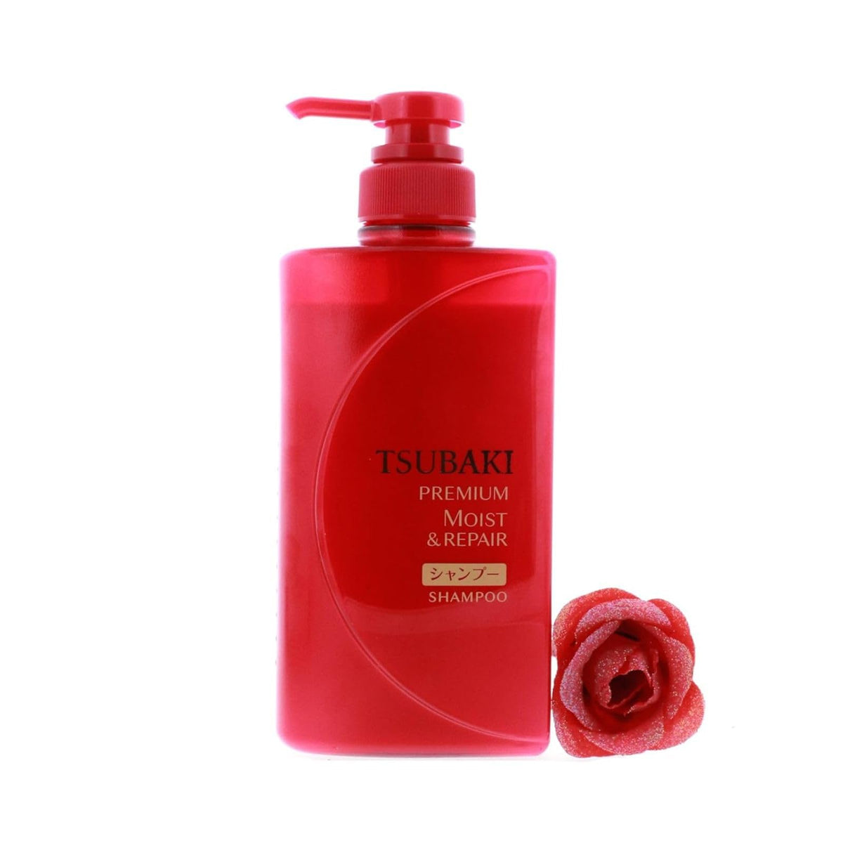 Tsubaki camellia oil close-up droplet illustrating moisturizing properties