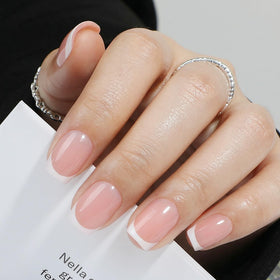 UNA GELLA close-up of French tip nail design highlighting neat edges