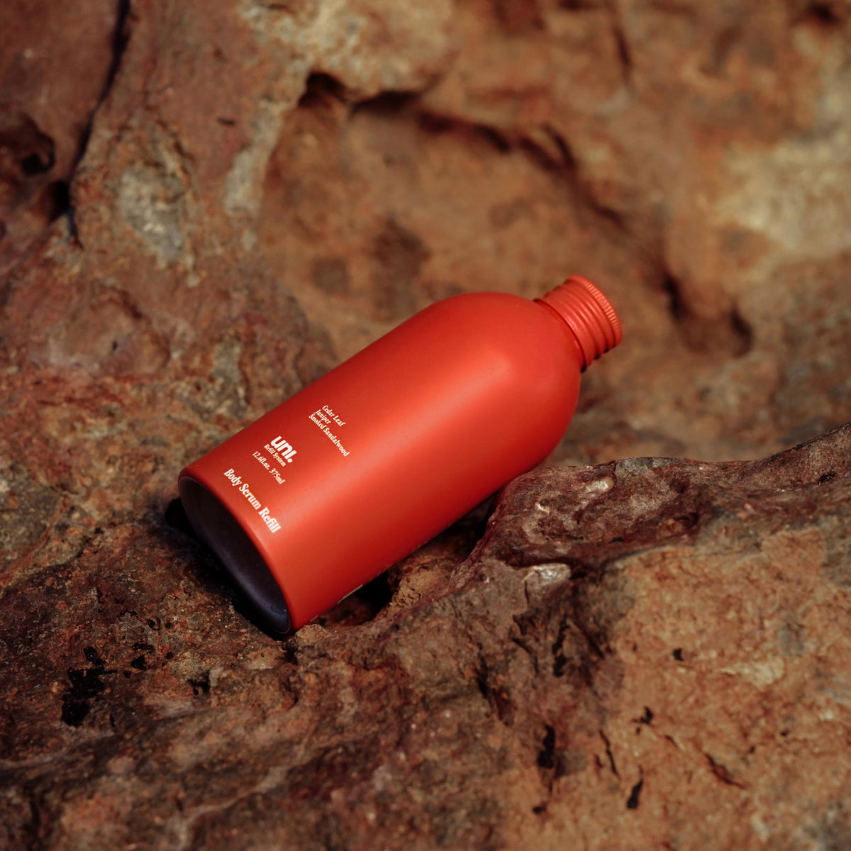 uni. pump detail close-up highlighting easy dispensing and leak resistance