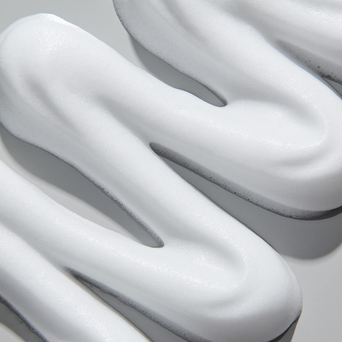 UNITE ELEVATE in use during blow-dry delivering lift and shine