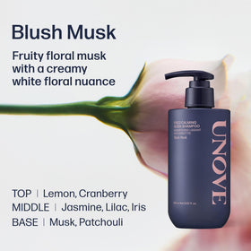 UNOVE shampoo lather in palm demonstrating gentle foam and cleansing action