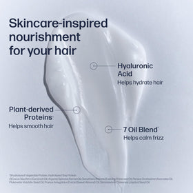 UNOVE pump dispensing conditioner demonstrating easy application benefit