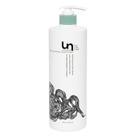 Unwash bottle front view showing label and hydration benefits