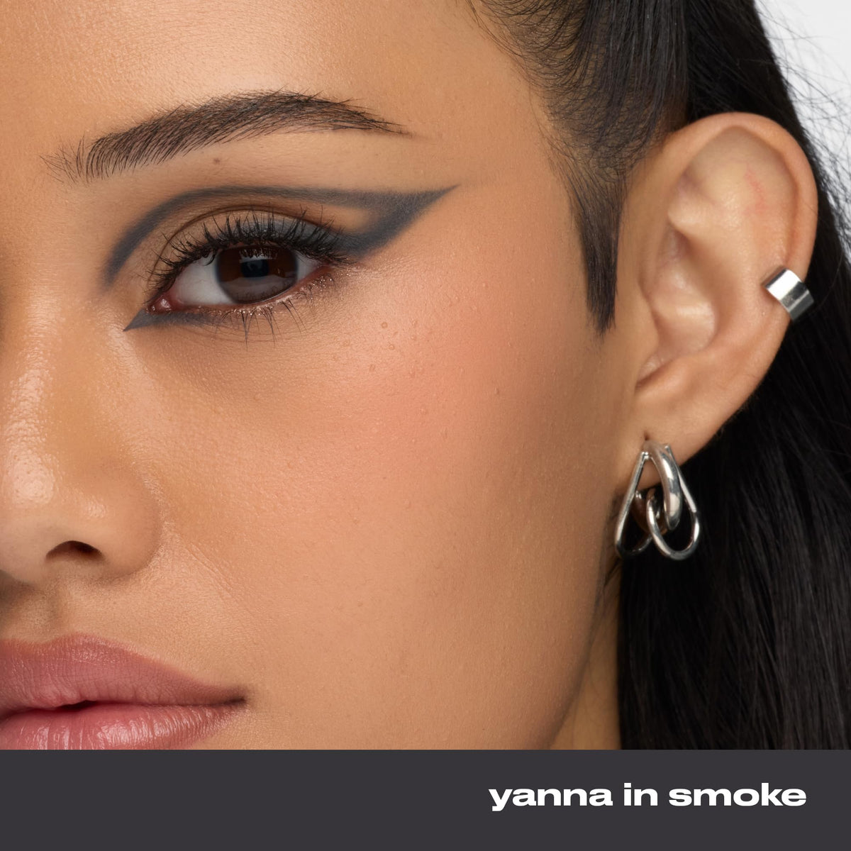 URBAN DECAY smudged smoky look showing blendable formula benefit