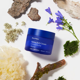 Ursa Major tremella mushroom extract detail showing hydration-attracting benefit