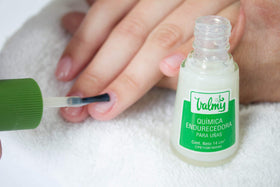 Valmy applied to fingernails in use demonstrating stronger-looking nails
