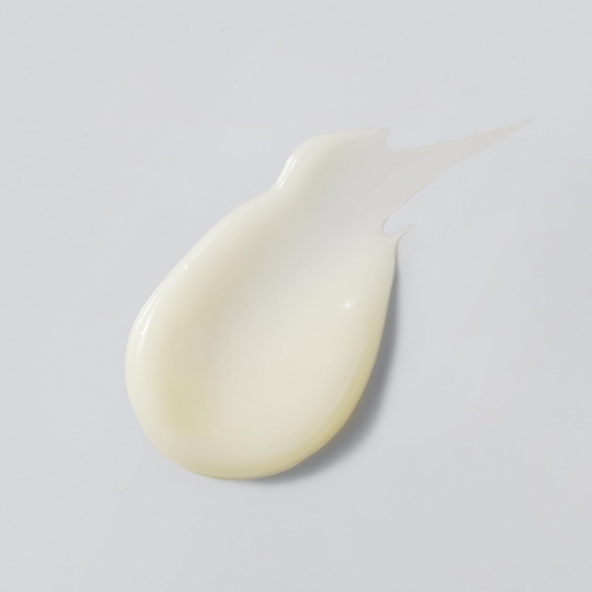 Versed metal rollerball applicator close-up providing cooling benefit and precise delivery
