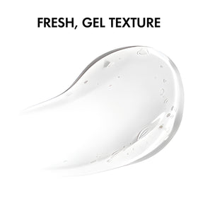 VICHY foam on hand illustrating lather and easy rinse benefit