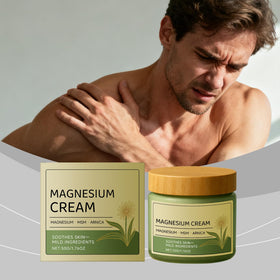 Vitacamy cream texture close-up demonstrating smooth fast absorption