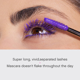 Vivienne Sabó brush detail coating lashes evenly to prevent clumps