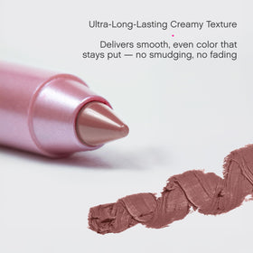 Vivienne Sabó model with only lipliner defining lips for long-lasting crisp edges