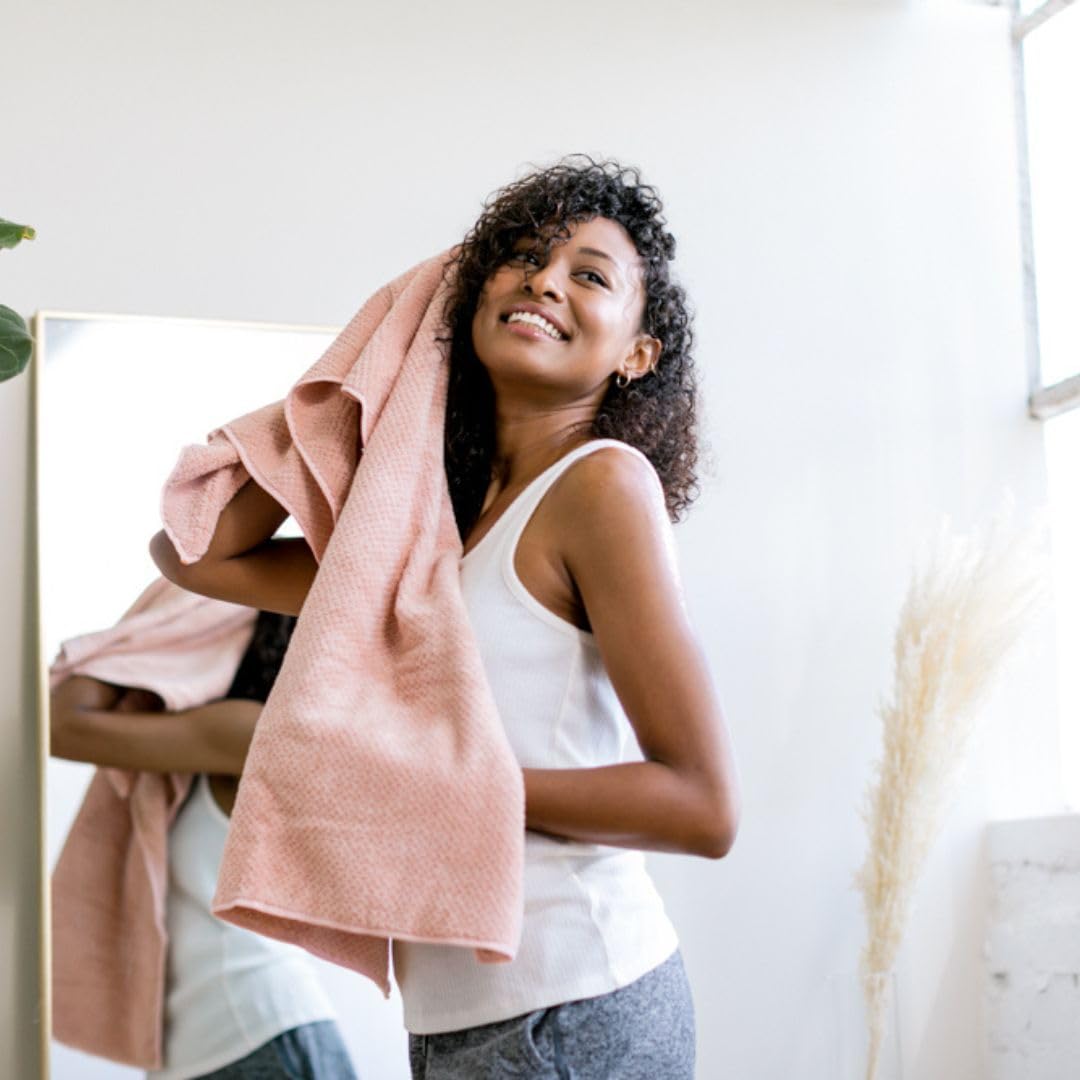 VOLO Hero Hair Towel twist-loop detail for secure hands-free wear