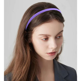 Vovii headbands on hand for size comparison and easy portability