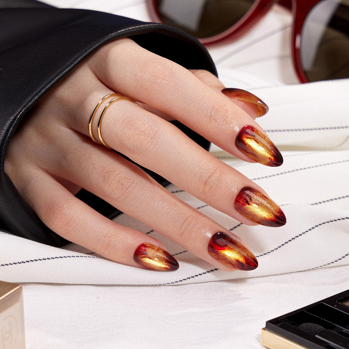 VSALON applied on short almond nails showing wearable salon finish