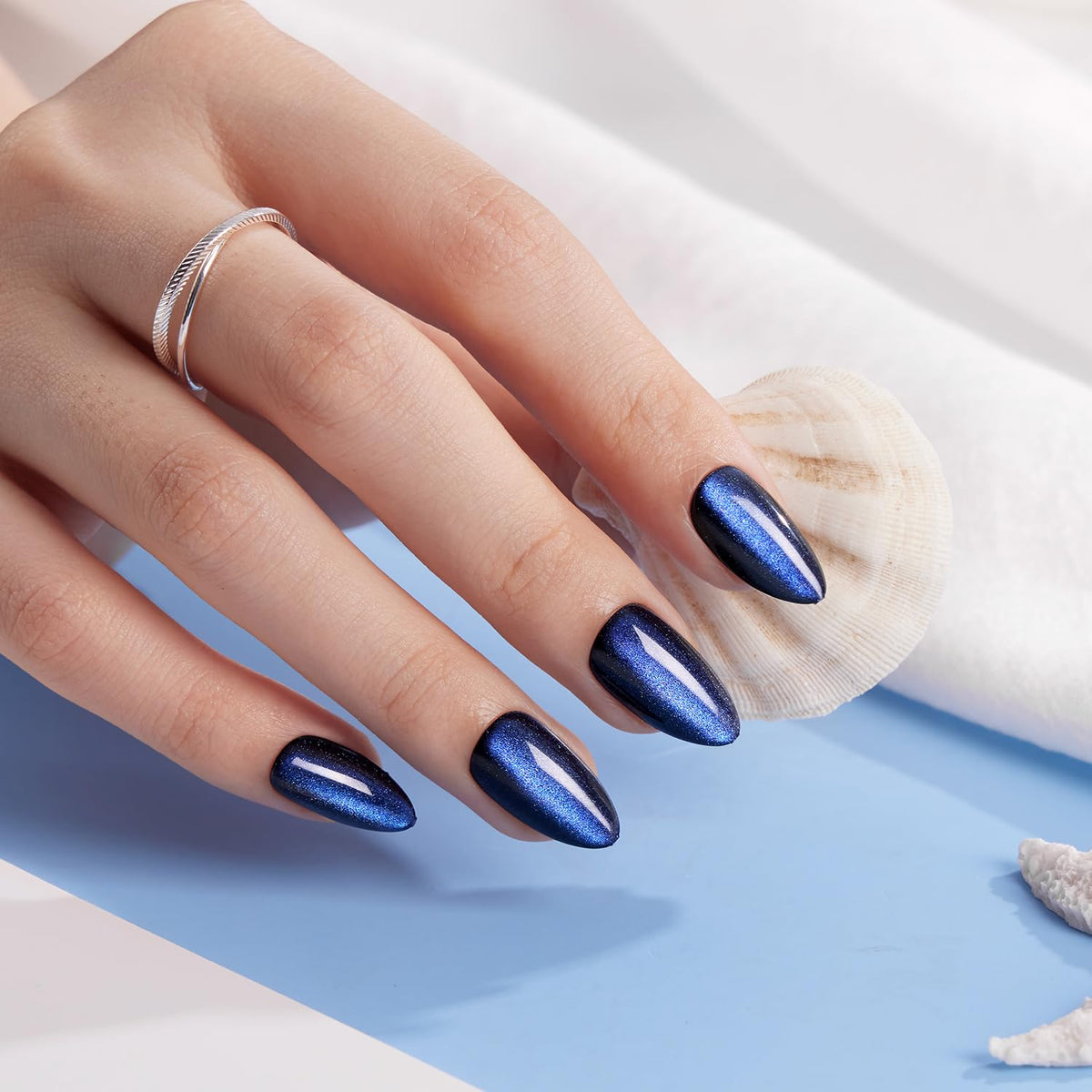 VSALON close-up magnetic sheen revealing velvet-like blue shimmer and depth