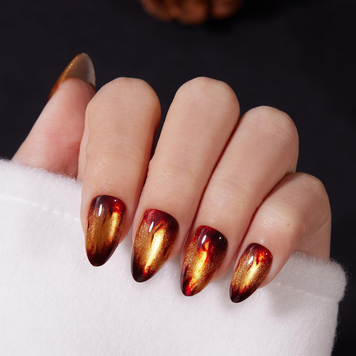 VSALON side profile showing nail thickness and durable gel construction
