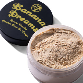 W7 Banana Dreams close-up texture showing warm correcting tone and smooth finish