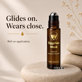 WagsMarket oil drop close-up showing smooth texture and easy skin absorption