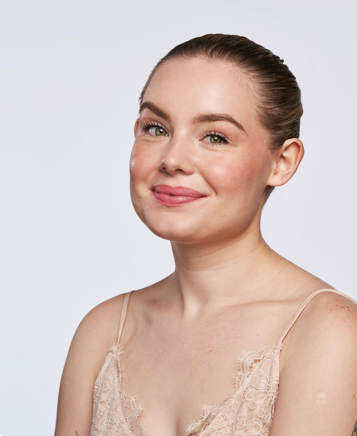 Swatch texture of Wander Beauty cream blush and illuminator showing blendable, hydrating finish