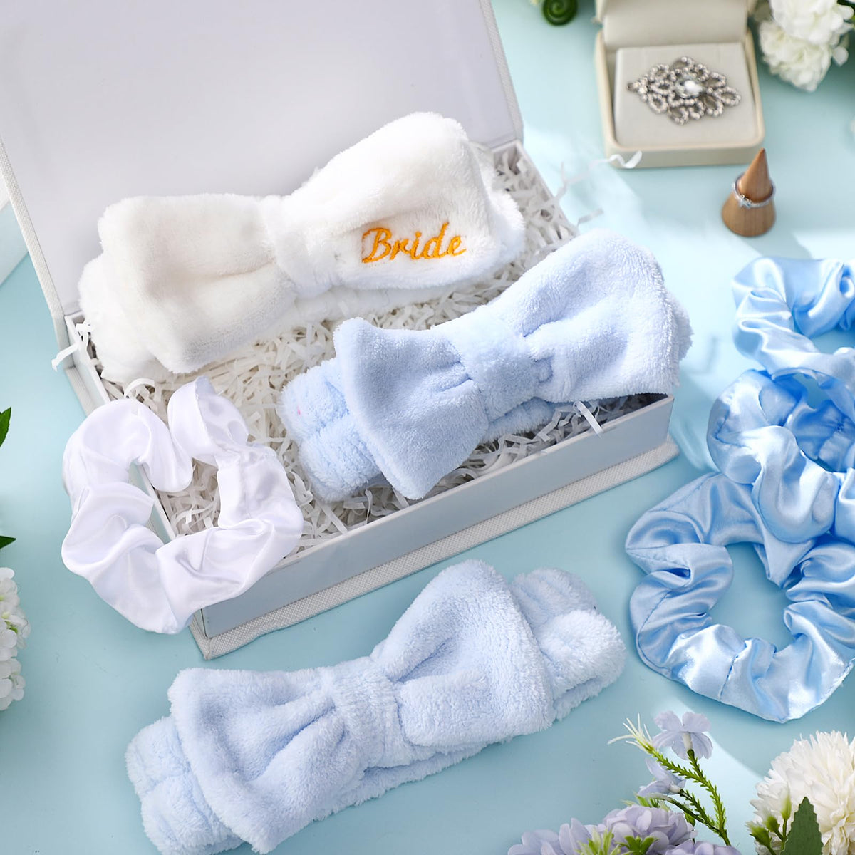 Wavwavw headband stretched to show elastic fit and all-day comfort