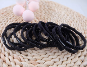 WDGROW hair tie used during running showing secure, sweat-friendly hold
