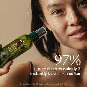 Weleda Skin Food dry oil spray nozzle emitting fine mist for even, lightweight hydration