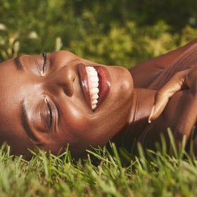 Well People shea butter and botanical oils visual highlighting nourishing conditioning benefits
