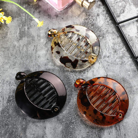 WILLBOND clips in a handbag showing portable size for on-the-go convenience