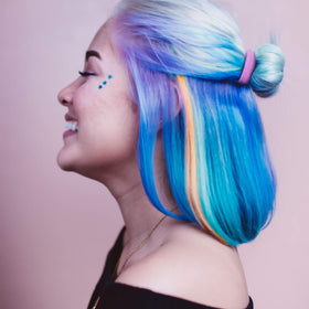 WILLBOND band securing a ponytail showing strong, crease-free hold
