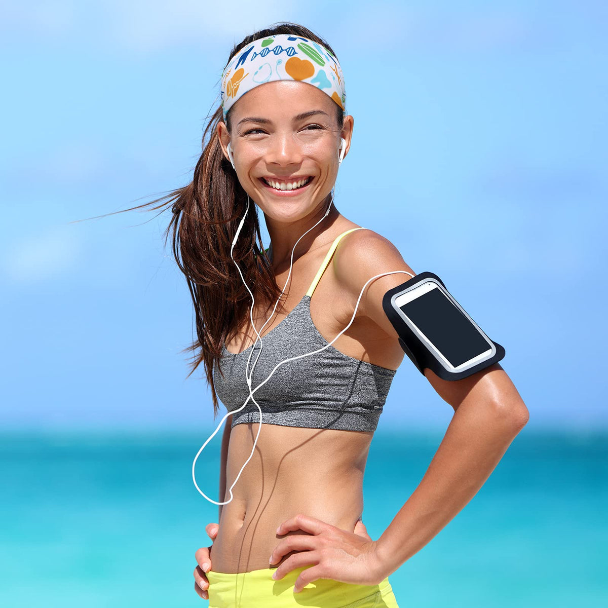 WILLBOND during yoga active woman wearing headband keeping hair back and absorbing sweat