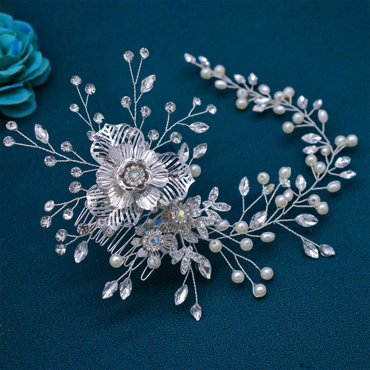 WONRLUA hair comb worn with veil illustrating wedding-ready styling