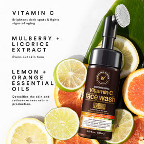 WOW Skin Science cap and applicator detail for convenient use