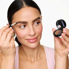 WUNDERBROW packaging label close-up showing vegan, cruelty-free formula