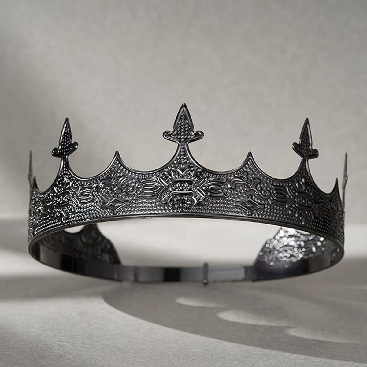 XEUZK crown in branded packaging ready for gifting and easy storage