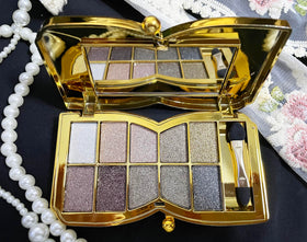 XFEXM texture of pressed powder illustrating fine, blendable formula