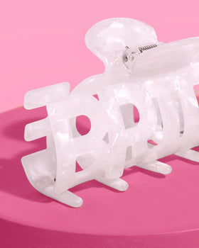 xo, Fetti bridal clip worn in hair during getting-ready, keeps hair in place