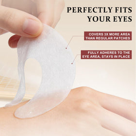 ycz serum droplet on fingertip highlighting collagen-hyaluronic hydration benefit