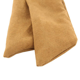 Yeshan wrist wrap usage shows versatile accessory and comfortable fit