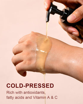 Yoken oil drop texture close-up demonstrating lightweight, fast-absorbing finish