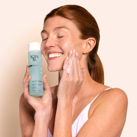 Yonka gel cleanser red algae ingredient visual emphasizing Yonka hydration benefit