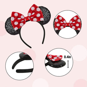 YUNISS headband worn at theme park demonstrating comfortable fit